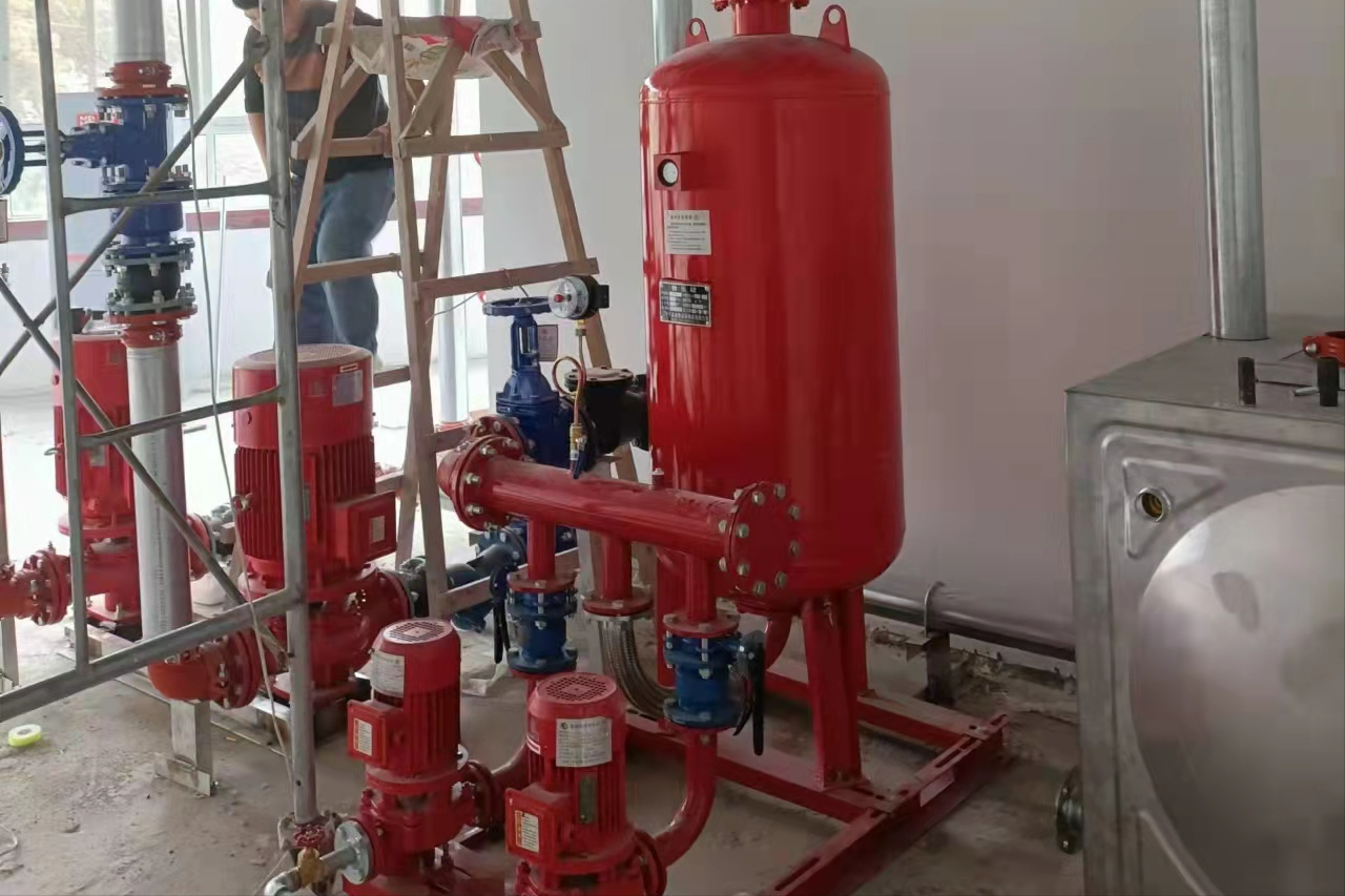 報考消防設施操作員后，就業方向大公開 信息系統運行維護服務的廣闊前景